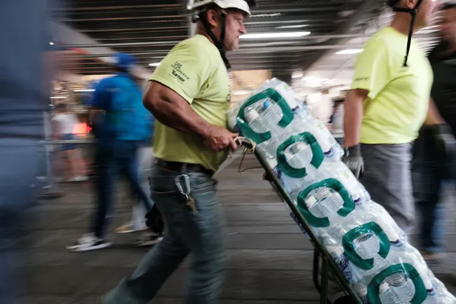 Responding to High Temperatures and Extreme Climate: How Employers Build Employee Safety Protection Systems