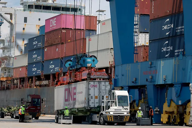 U.S. labor market continues 'low hiring, low turnover' trend