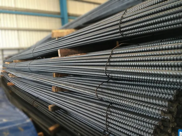 Skyrocketing steel, lumber costs threaten to slow construction jobs
