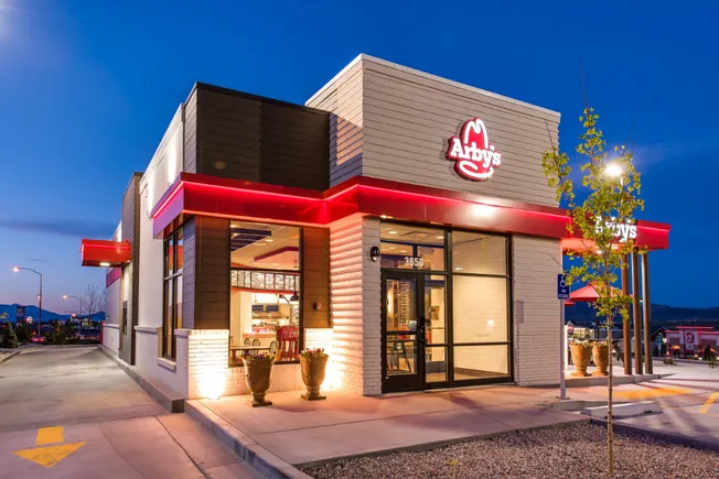 Pandemic Accelerates Drive-Thru Design Innovation in Fast Food Industry